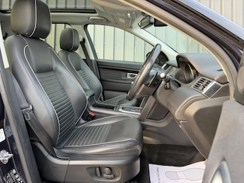 Used Land Rover Discovery Sport 2018 for sale - 77721237: Photo