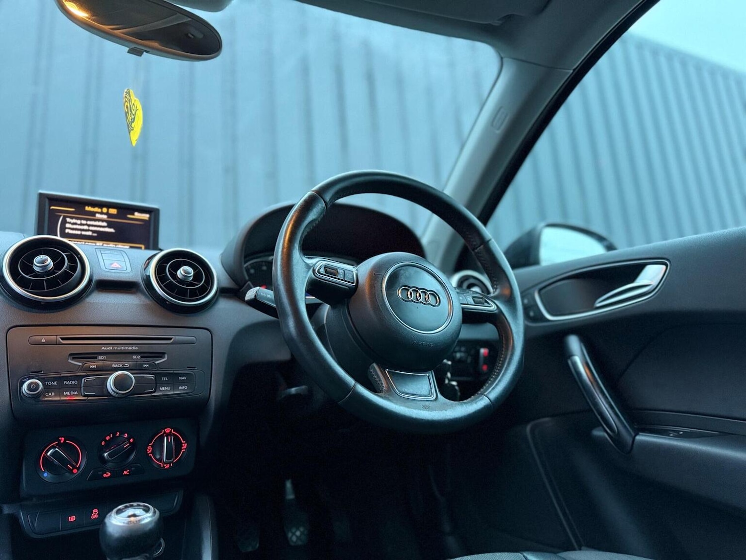 Used Audi A1 2013 for sale - 77207522: Photo 2