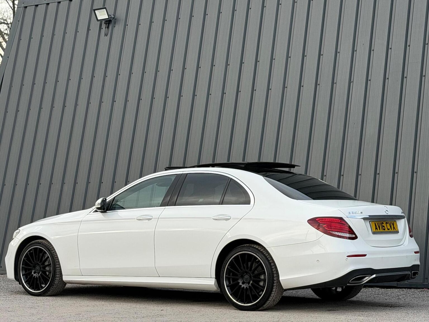 Used Mercedes-Benz E Class 2016 for sale - 77822205: Photo 10