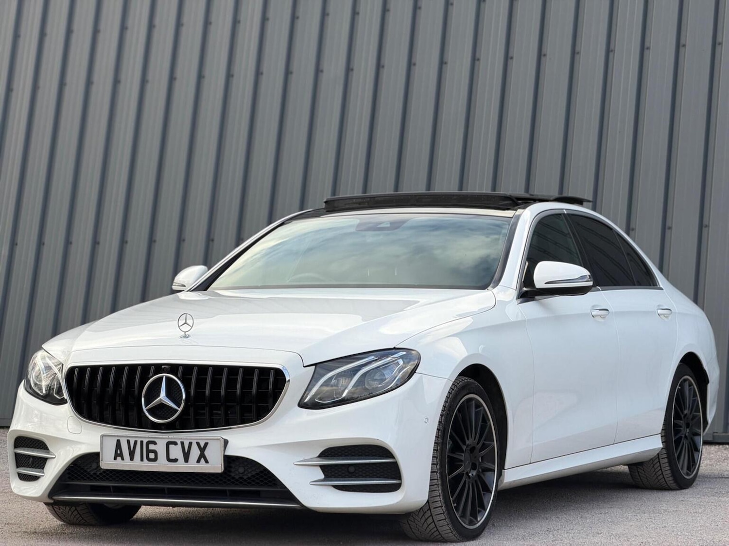 Used Mercedes-Benz E Class 2016 for sale - 77822205: Photo 11