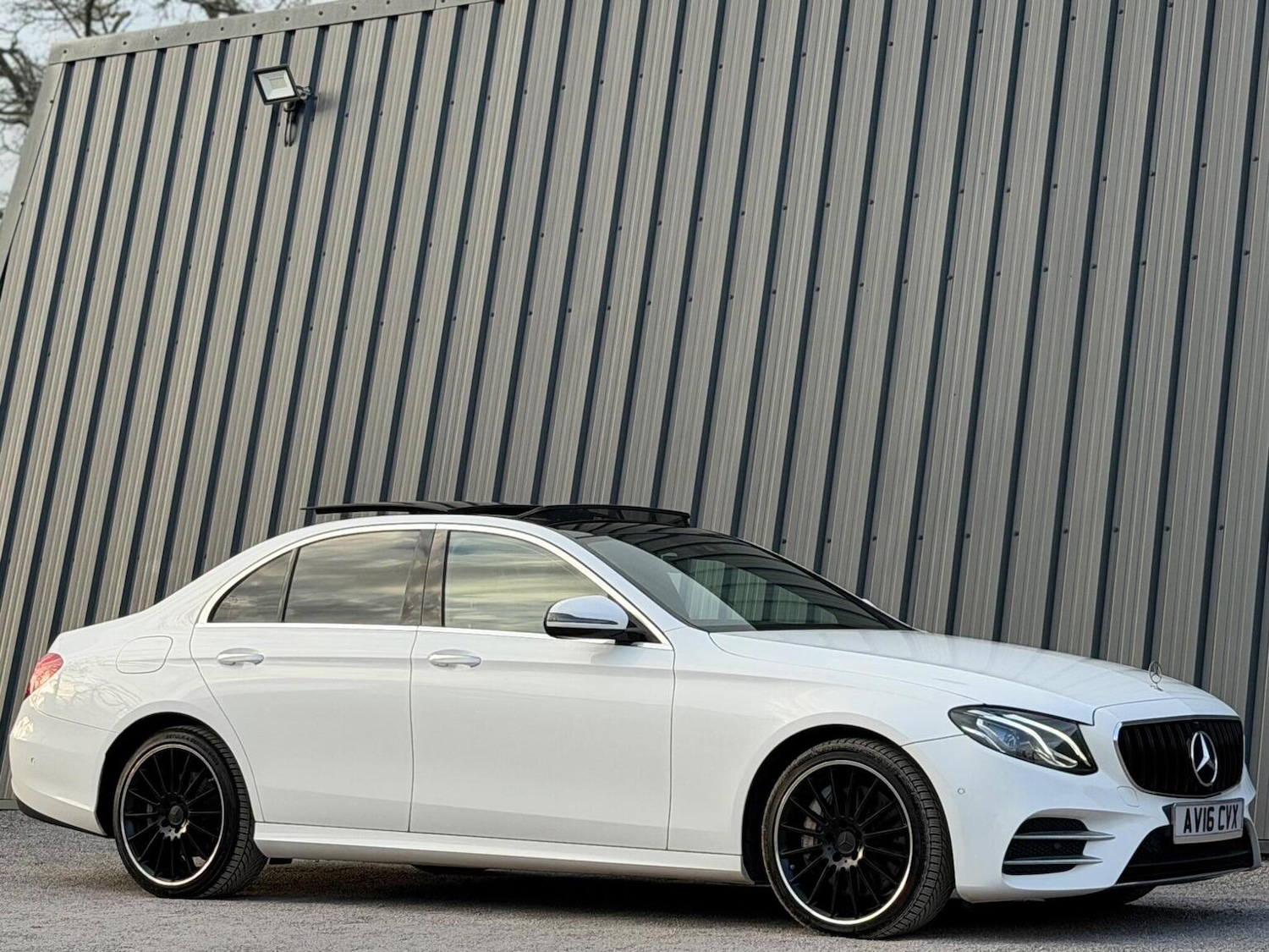 Used Mercedes-Benz E Class 2016 for sale - 77822205: Photo 13