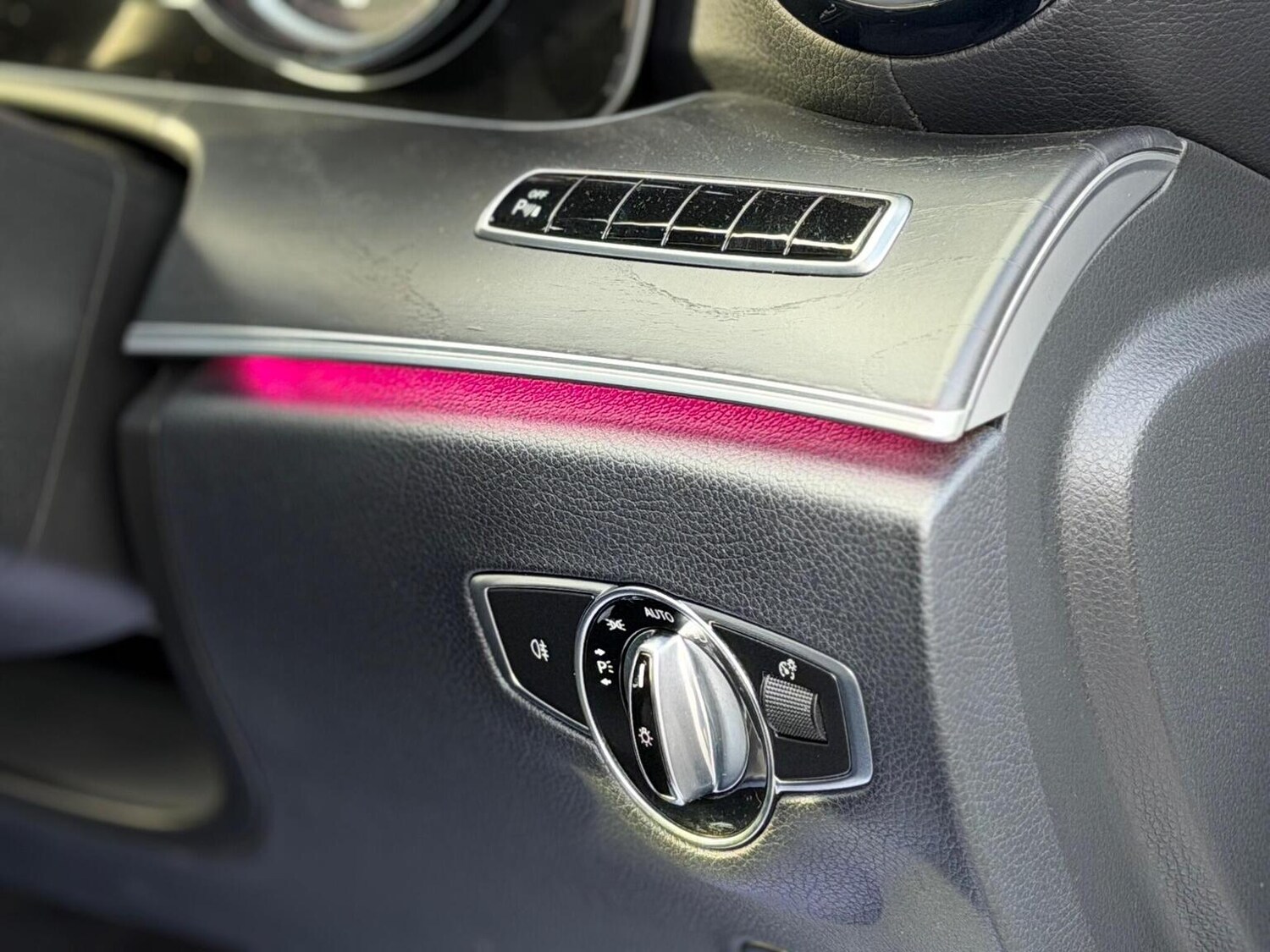 Used Mercedes-Benz E Class 2016 for sale - 77822205: Photo 40