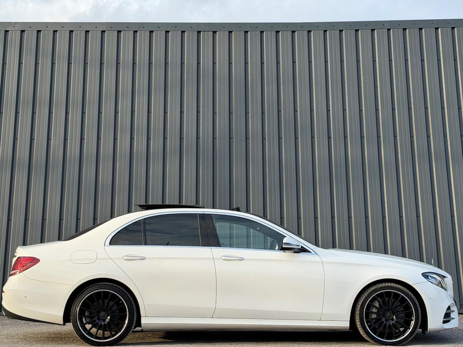 Used Mercedes-Benz E Class 2016 for sale - 77822205: Photo 8