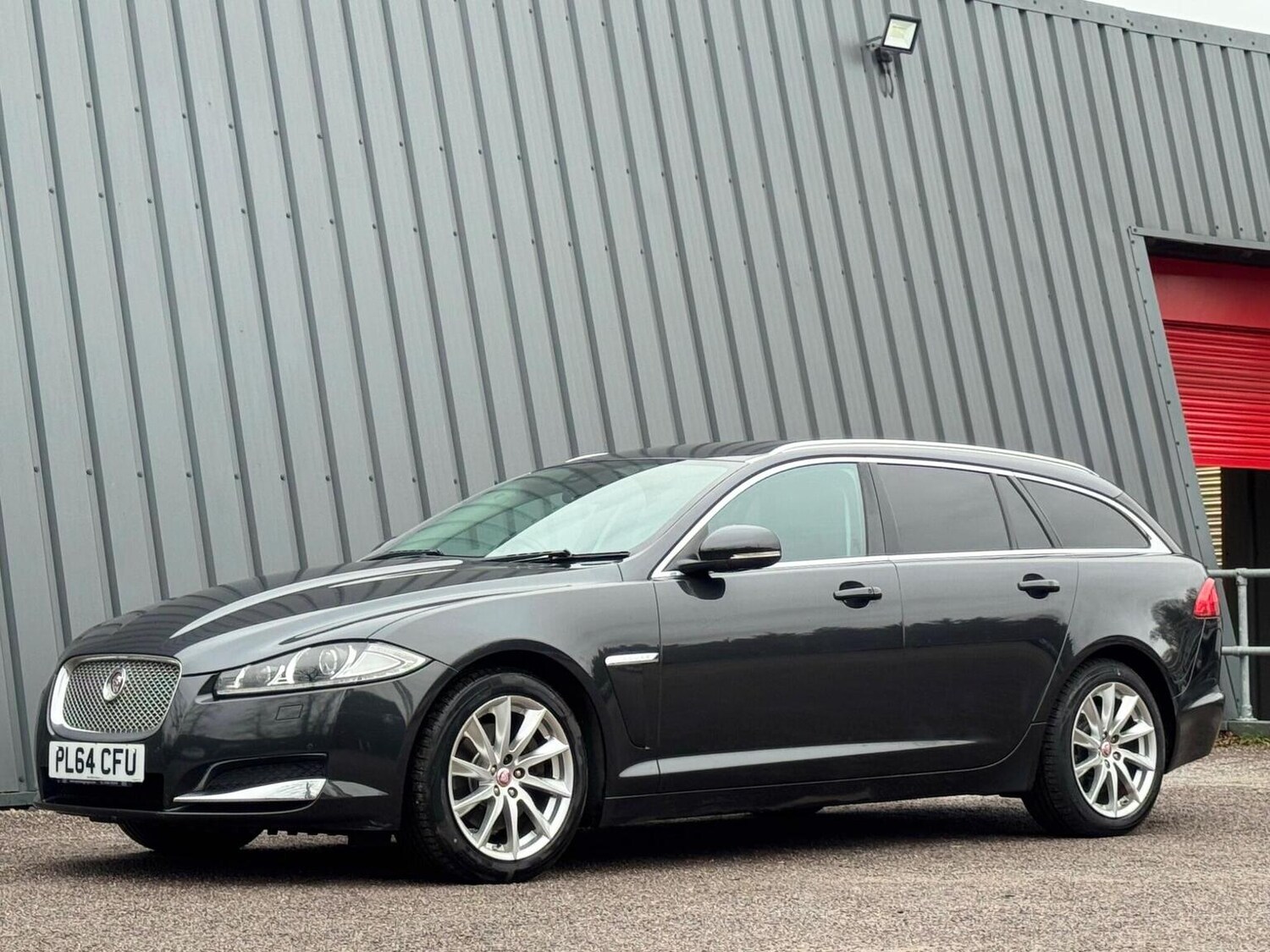 Used Jaguar XF 2014 for sale - 77207133: Photo 11