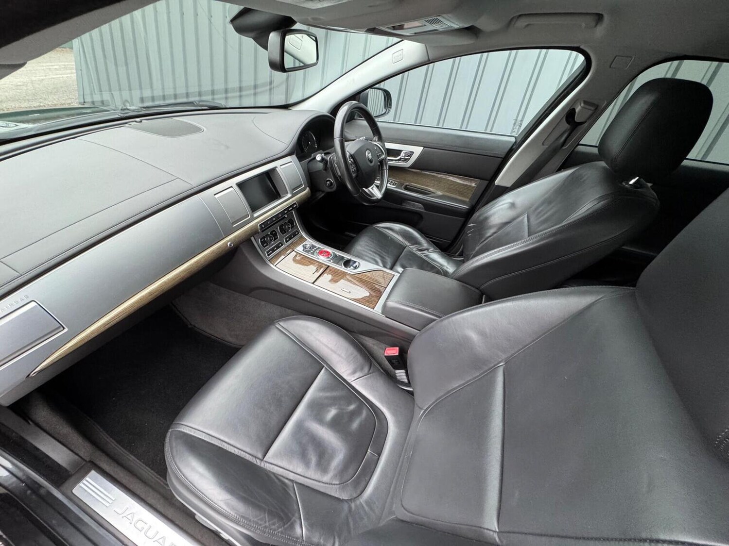 Used Jaguar XF 2014 for sale - 77207133: Photo 28