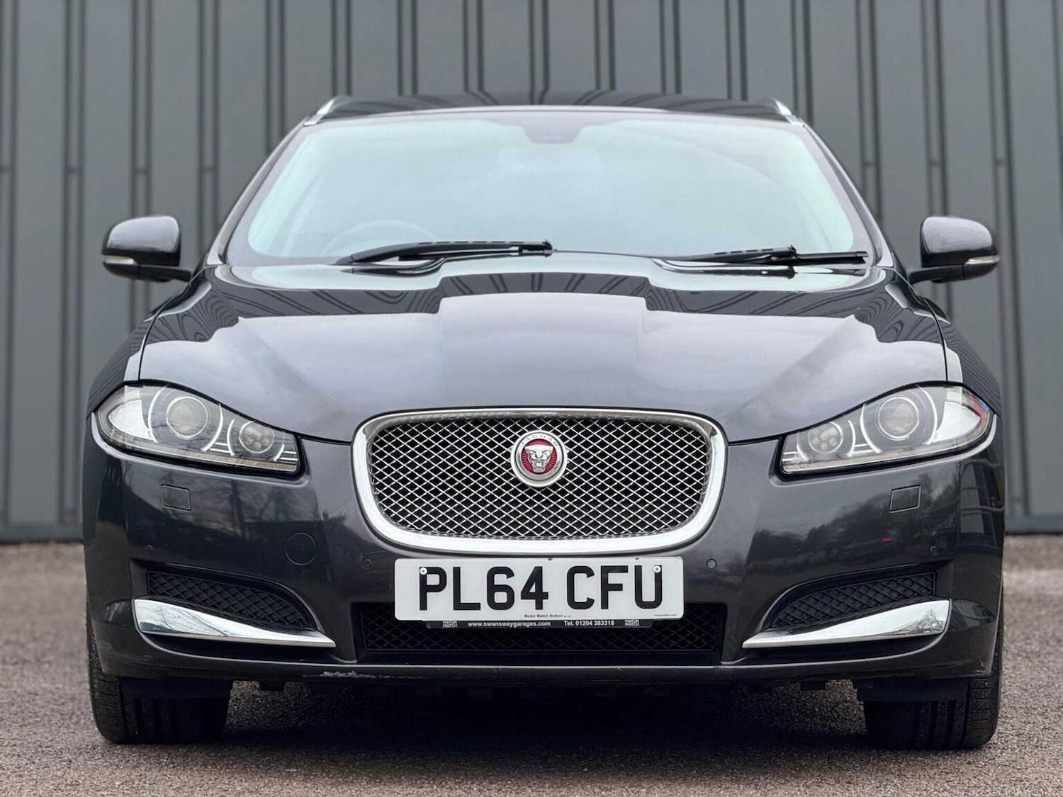 Used Jaguar XF 2014 for sale - 77207133: Photo 4