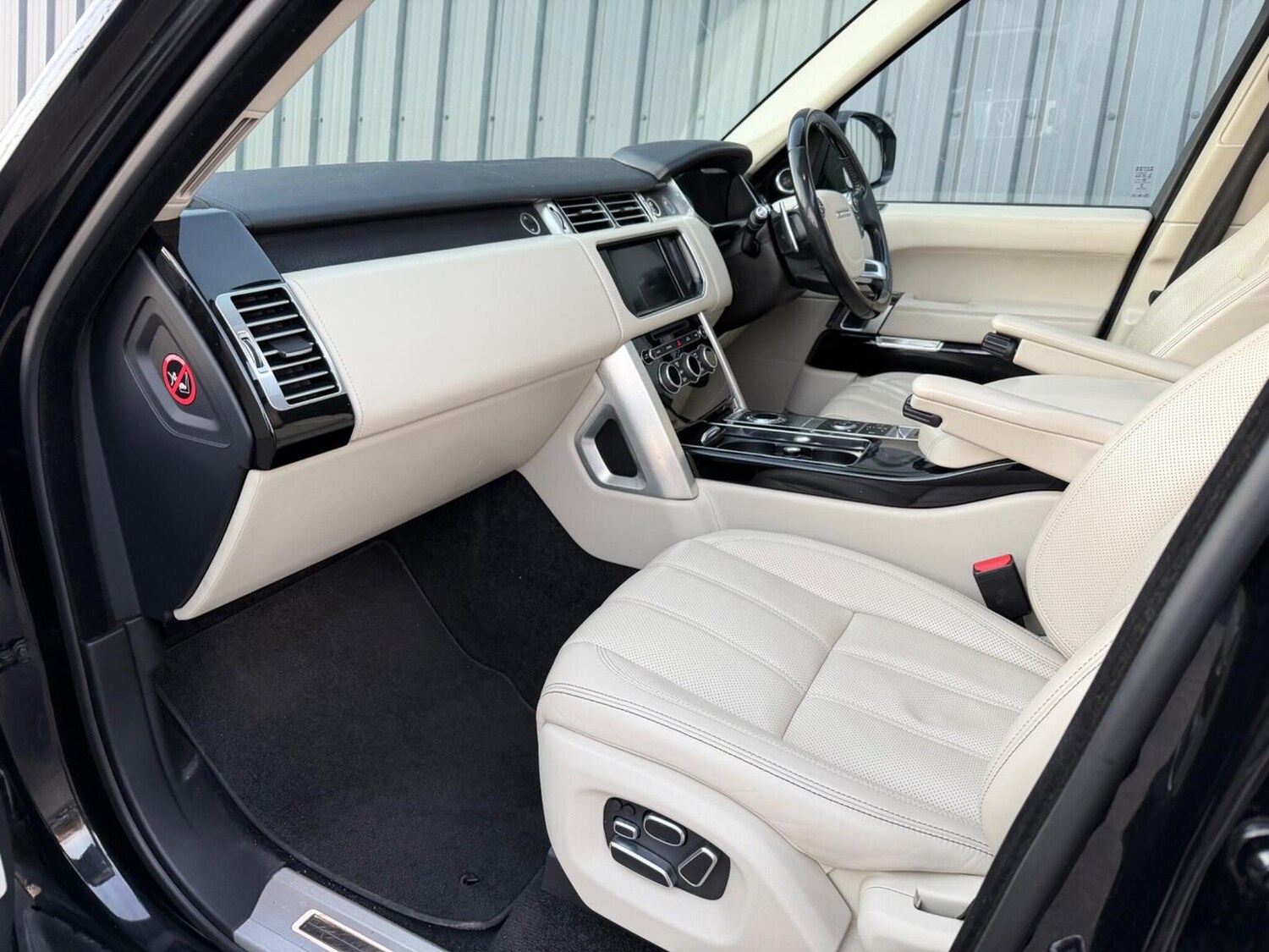 Used Land Rover Range Rover 2014 for sale - 77207190: Photo 30