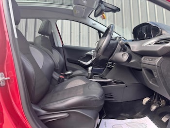 Used Peugeot 2008 2016 for sale - 79410693: Photo