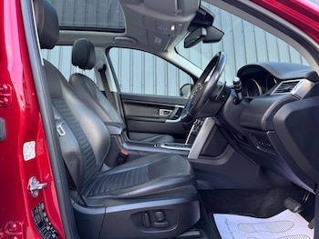 Used Land Rover Discovery Sport 2017 for sale - 78858187: Photo
