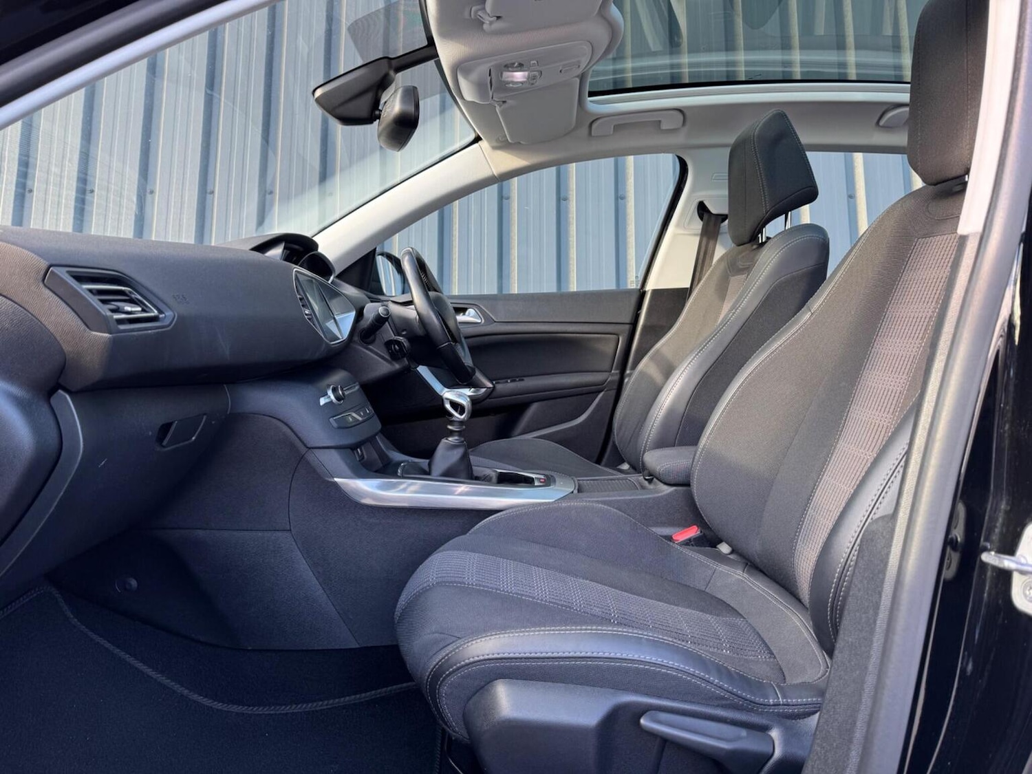 Used Peugeot 308 2018 for sale - 78018349: Photo 18