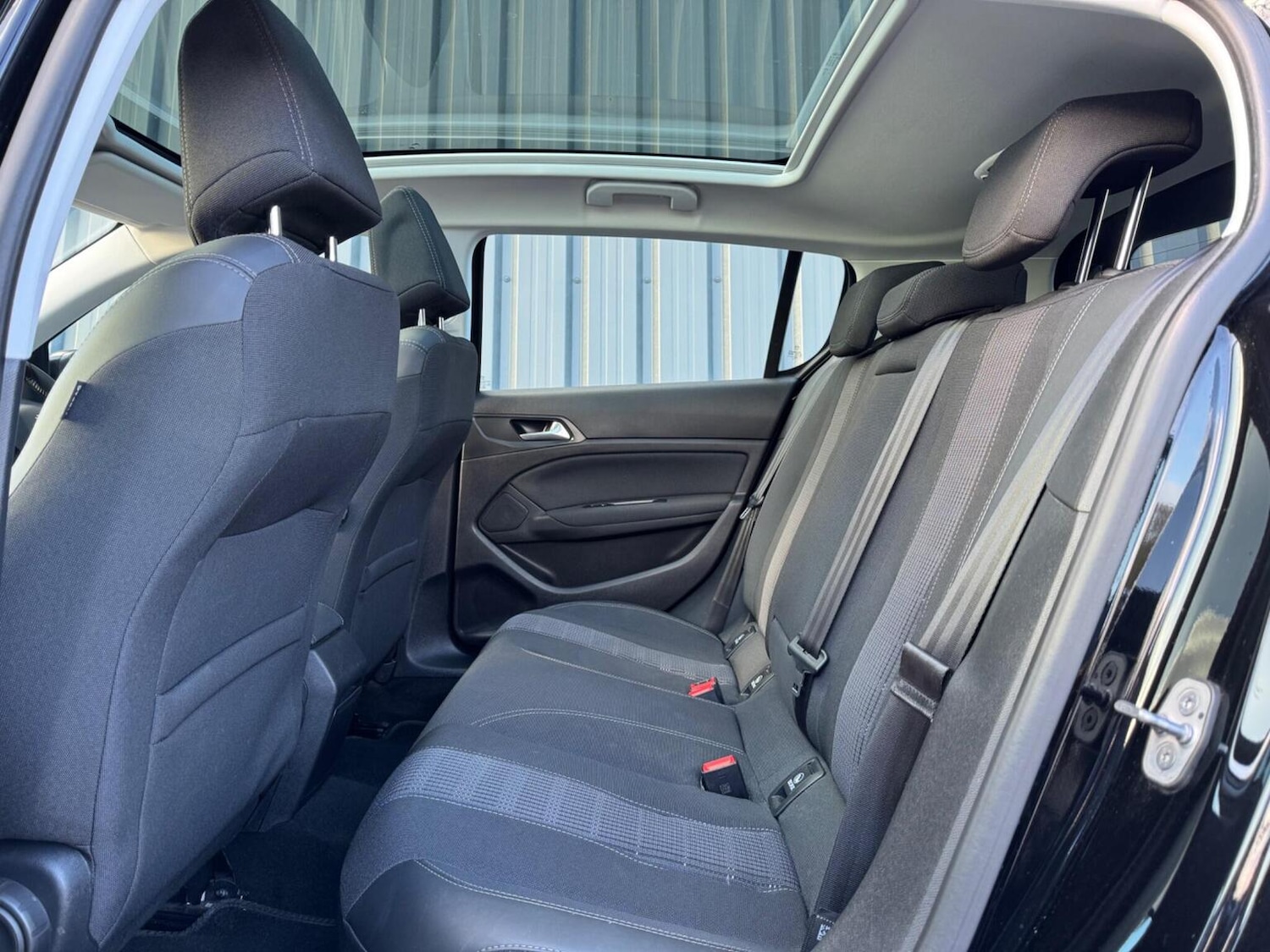 Used Peugeot 308 2018 for sale - 78018349: Photo 21