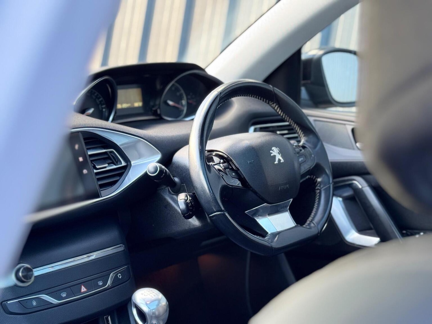 Used Peugeot 308 2018 for sale - 78018349: Photo 33