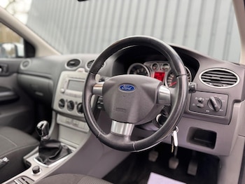 Used Ford Focus 2011 for sale - 77610016: Photo