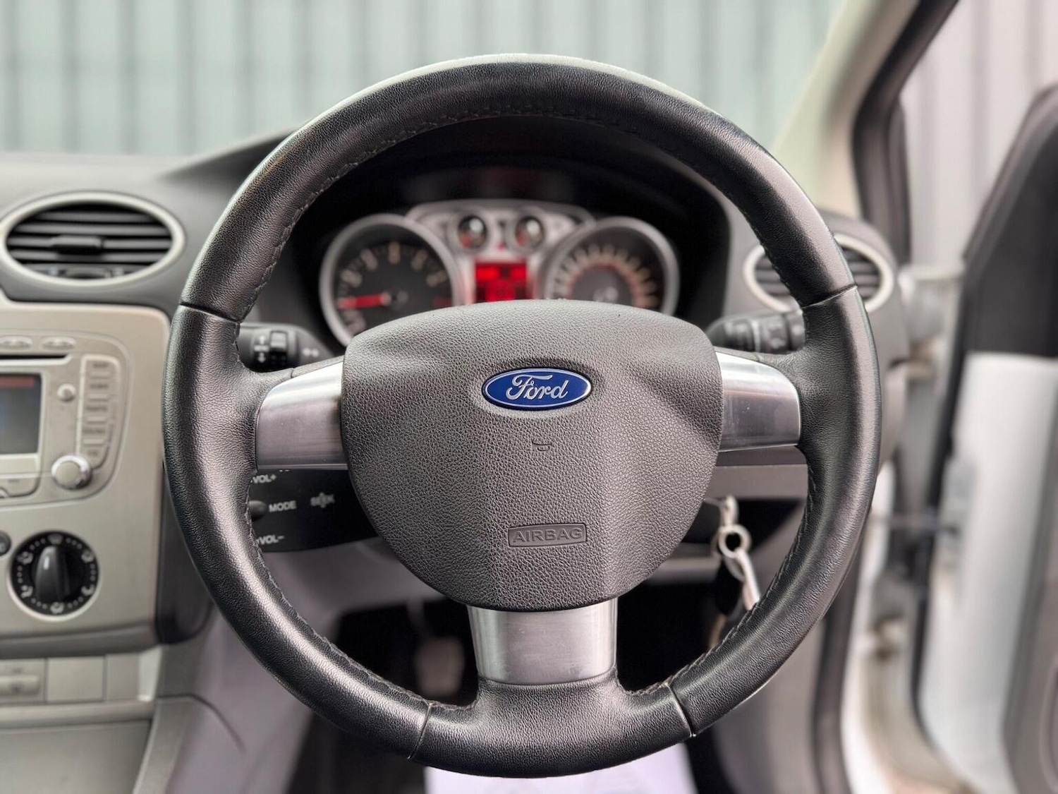 Used Ford Focus 2011 for sale - 77610016: Photo 37