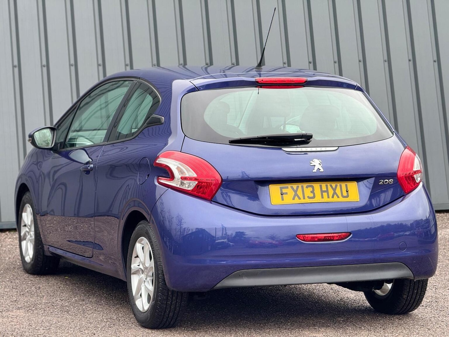 Used Peugeot 208 2013 for sale - 77508575: Photo 15