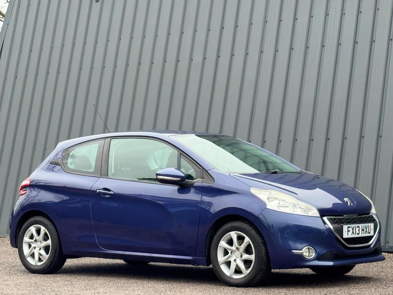 Used Peugeot 208 2013 for sale - 77508575: Photo 8
