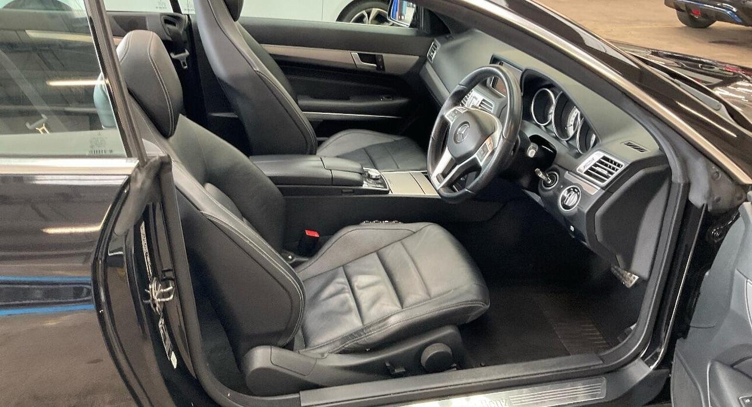 Used Mercedes-Benz E Class 2013 for sale - 77207197: Photo 5