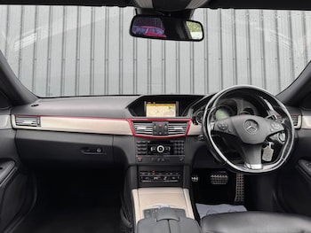 Used Mercedes-Benz E Class 2010 for sale - 78258171: Photo