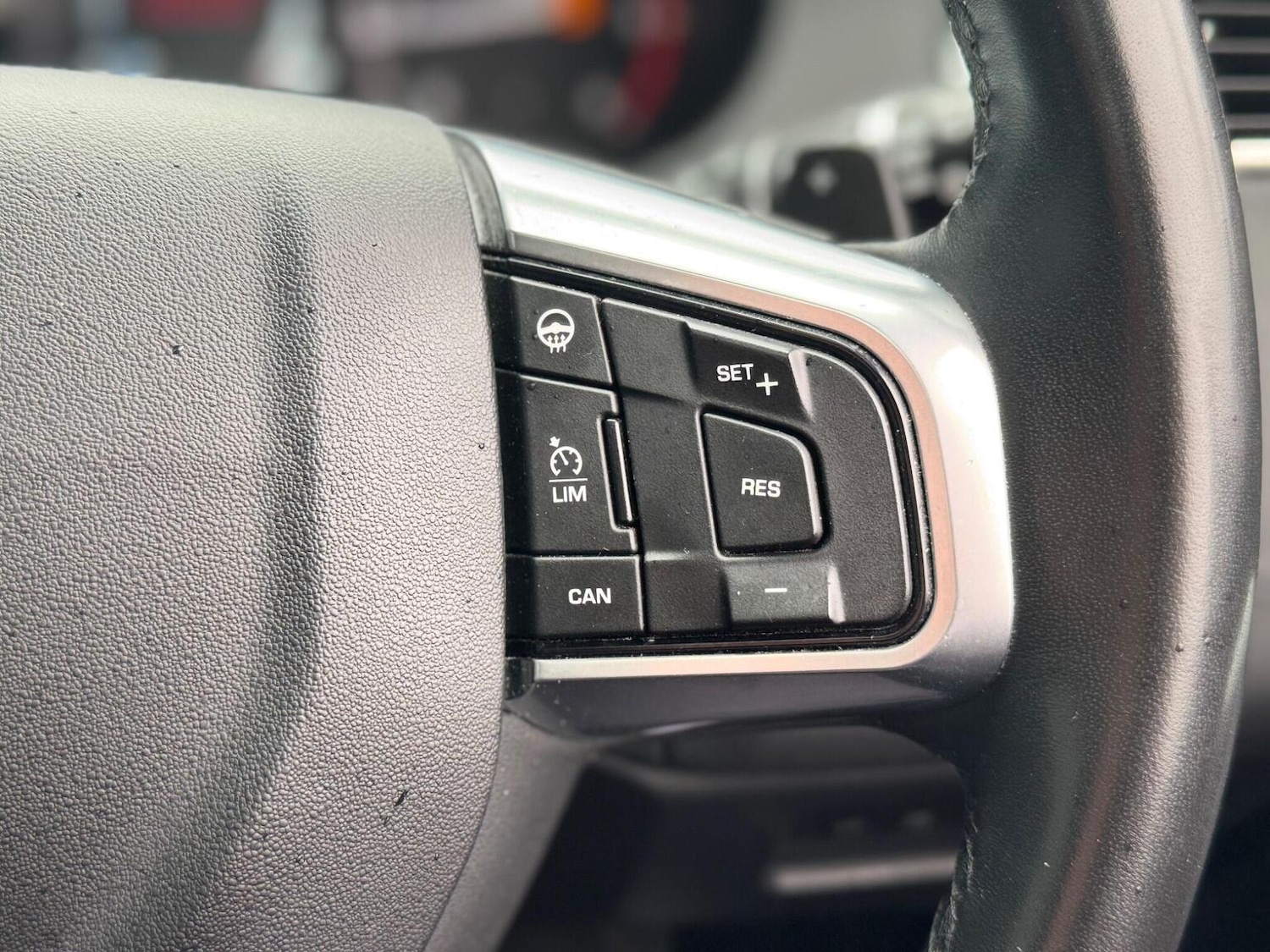 Used Land Rover Discovery Sport 2019 for sale - 77851441: Photo 31