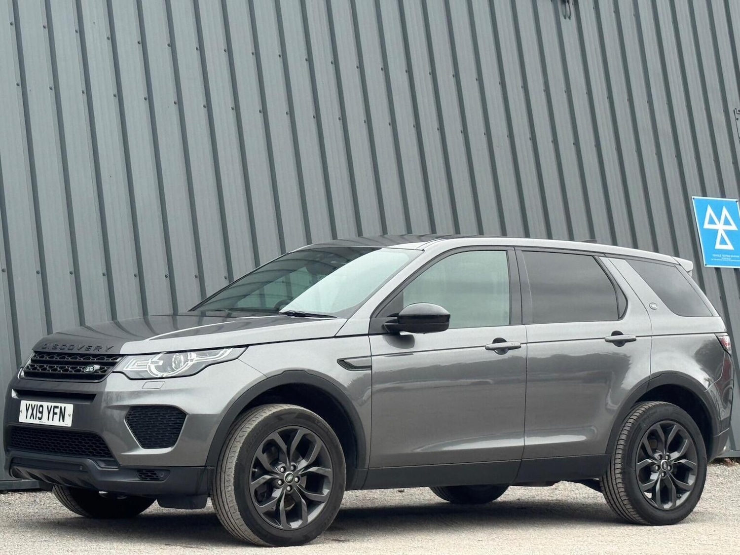 Used Land Rover Discovery Sport 2019 for sale - 77851441: Photo 8
