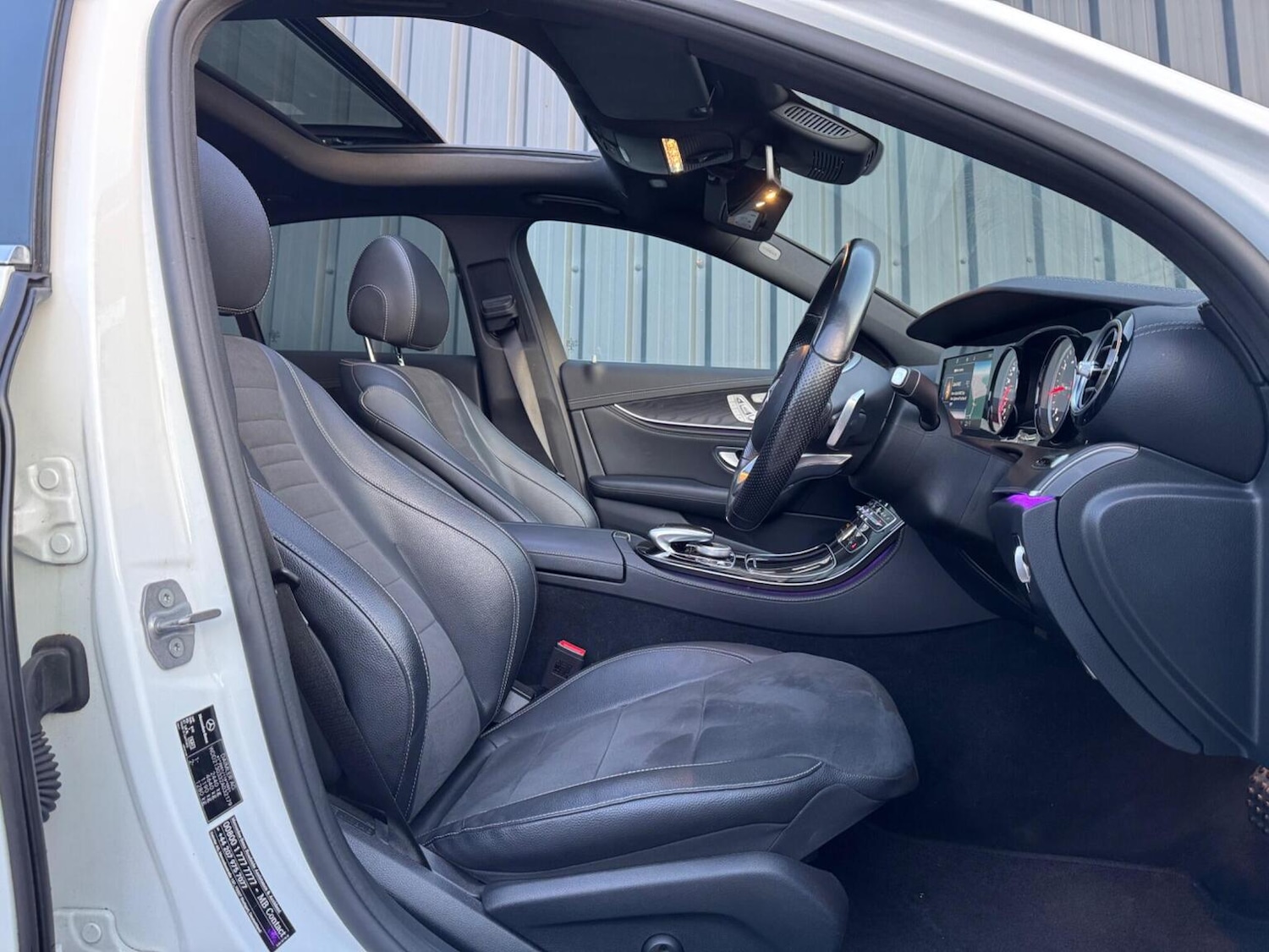 Used Mercedes-Benz E Class 2016 for sale - 77207205: Photo 2