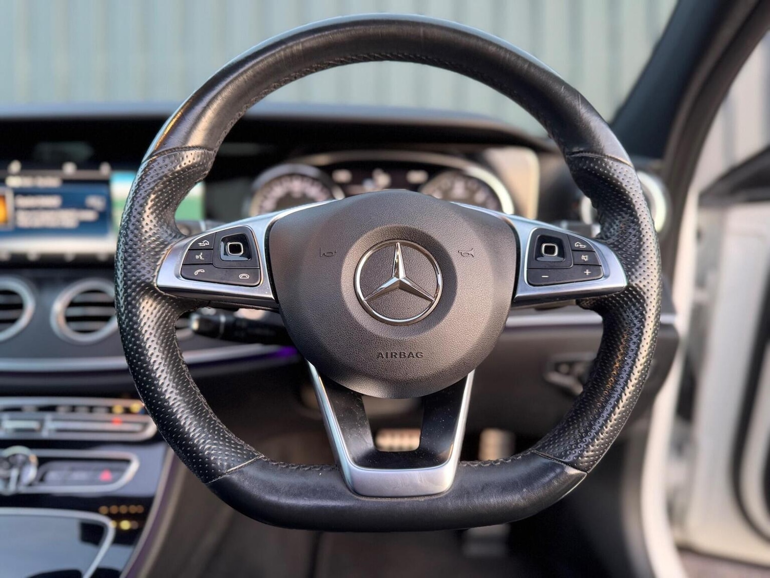 Used Mercedes-Benz E Class 2016 for sale - 77207205: Photo 40