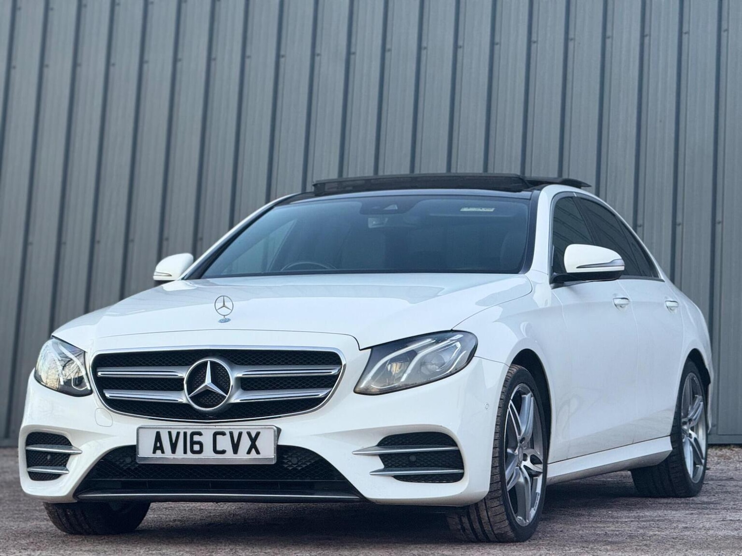 Used Mercedes-Benz E Class 2016 for sale - 77207205: Photo 5