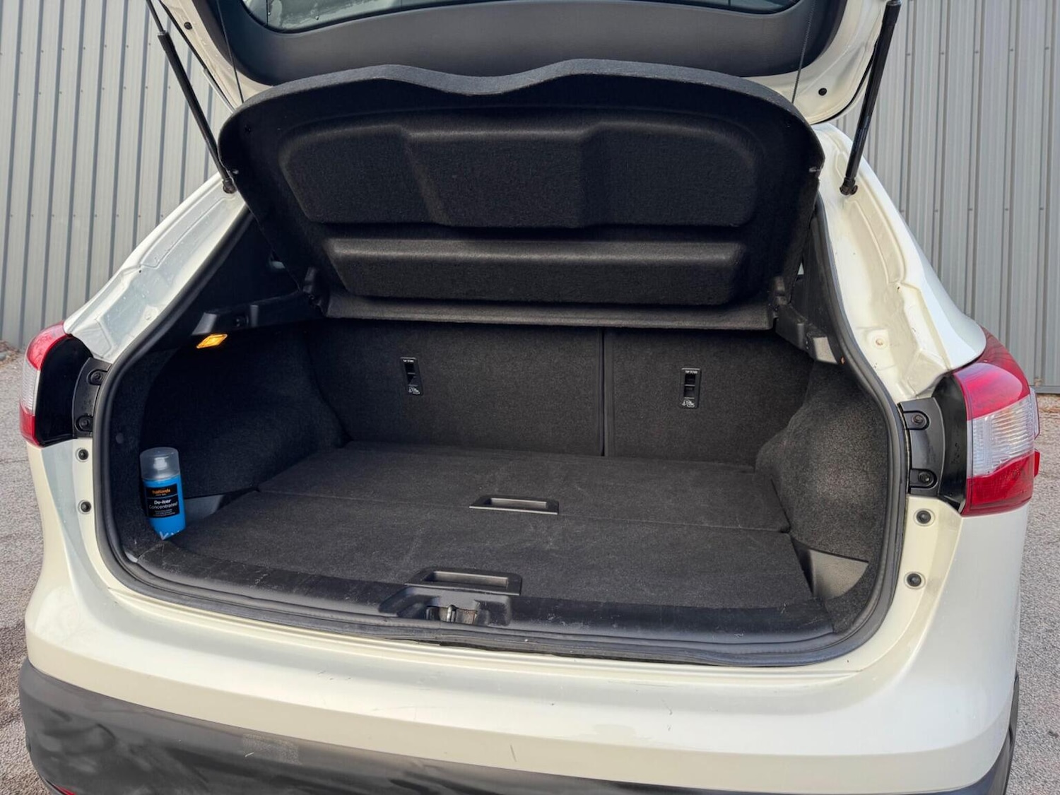 Used Nissan Qashqai 2016 for sale - 77207203: Photo 16