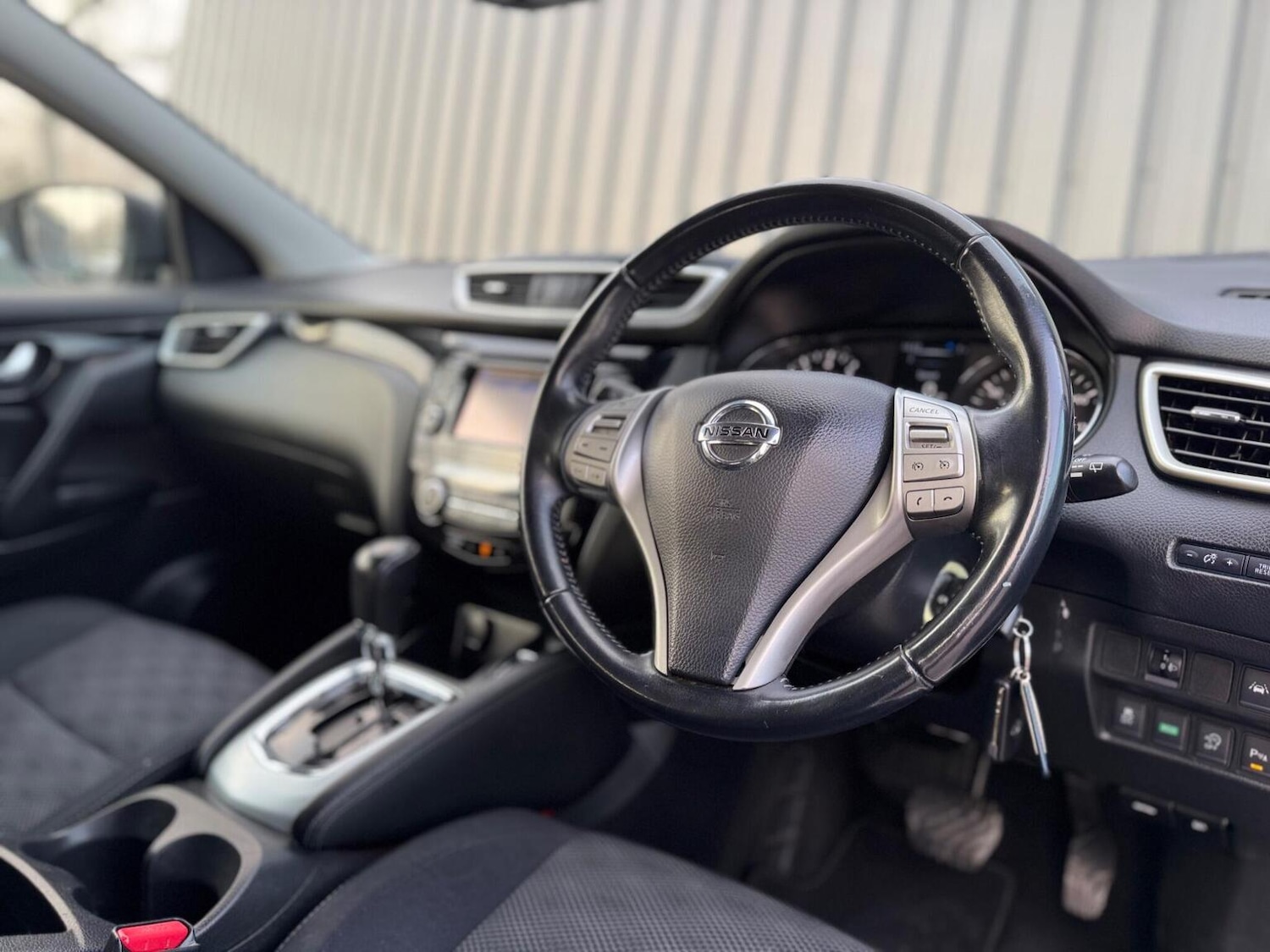 Used Nissan Qashqai 2016 for sale - 77207203: Photo 2