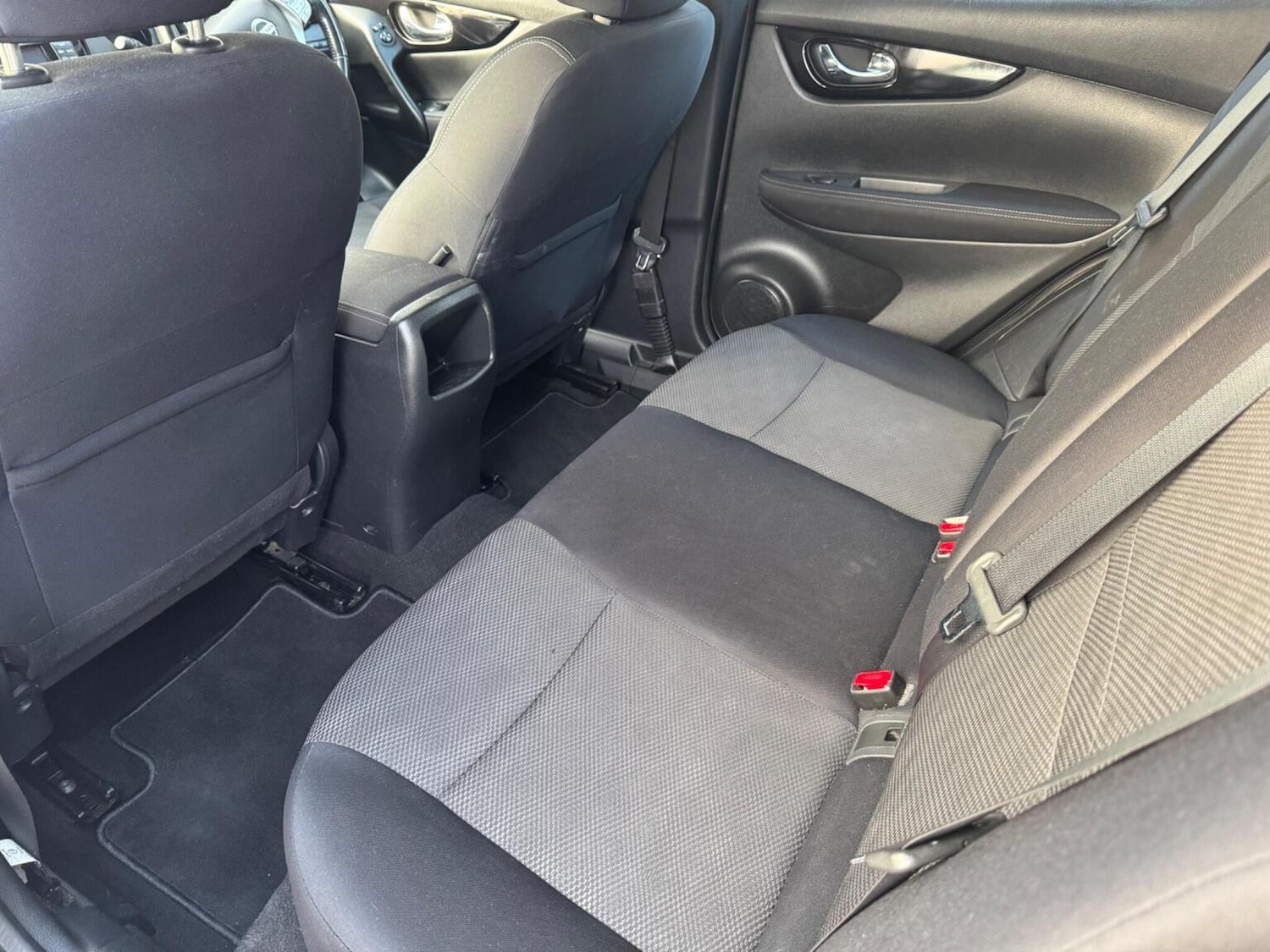 Used Nissan Qashqai 2016 for sale - 77207203: Photo 29