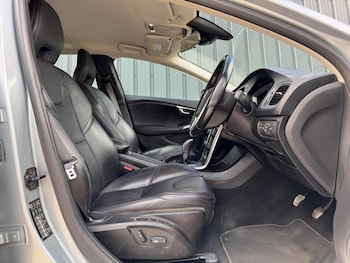 Used Volvo V40 2012 for sale - 78858125: Photo