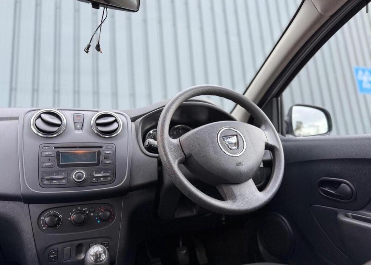 Used Dacia Sandero 2014 for sale - 77522023: Photo 2