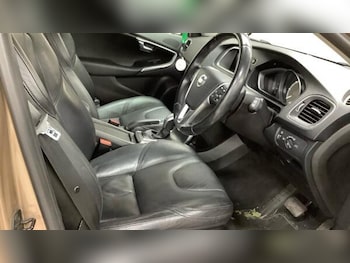 Used Volvo V40 2012 for sale - 79545417: Photo