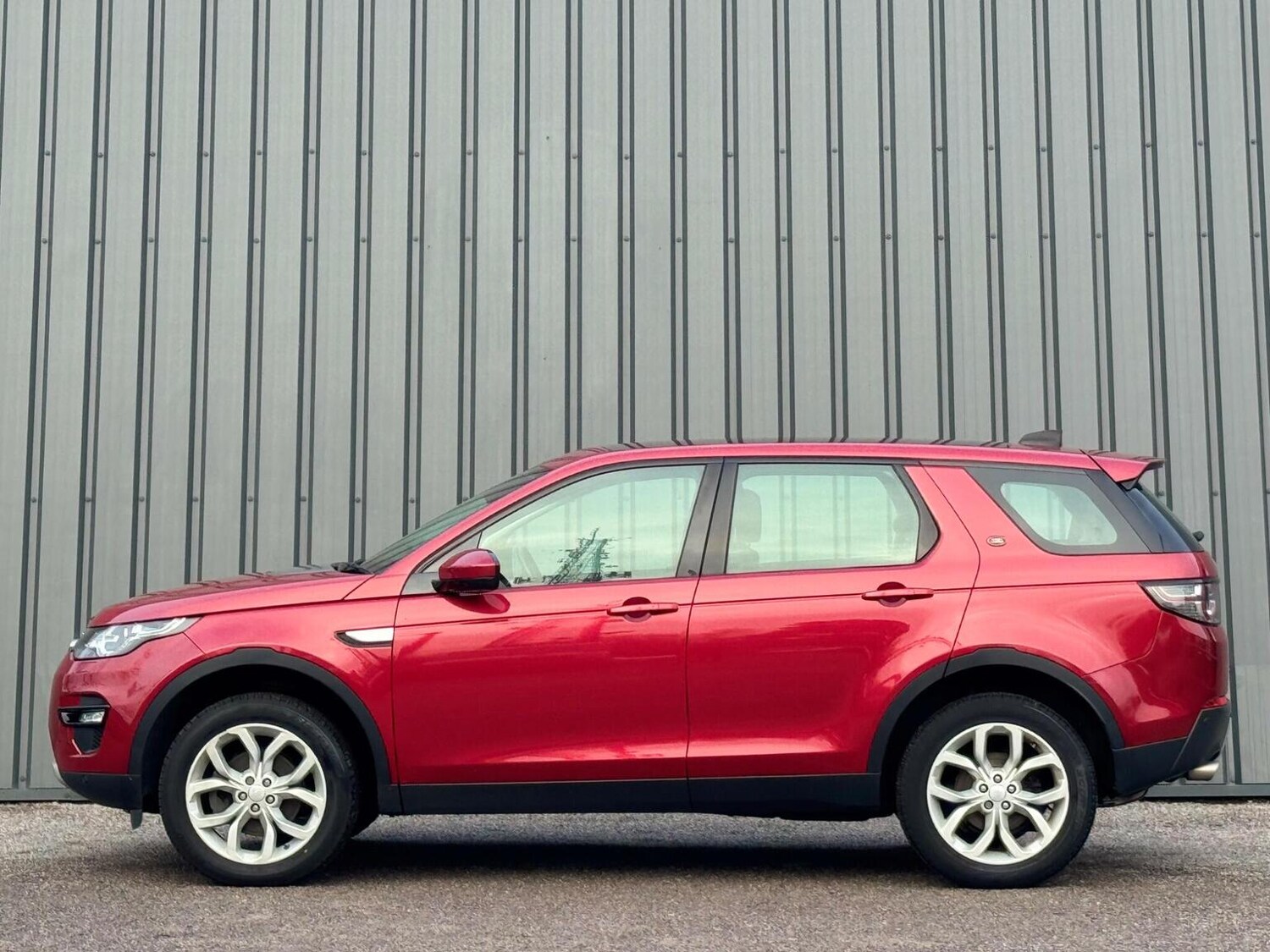 Used Land Rover Discovery Sport 2017 for sale - 77207171: Photo 10