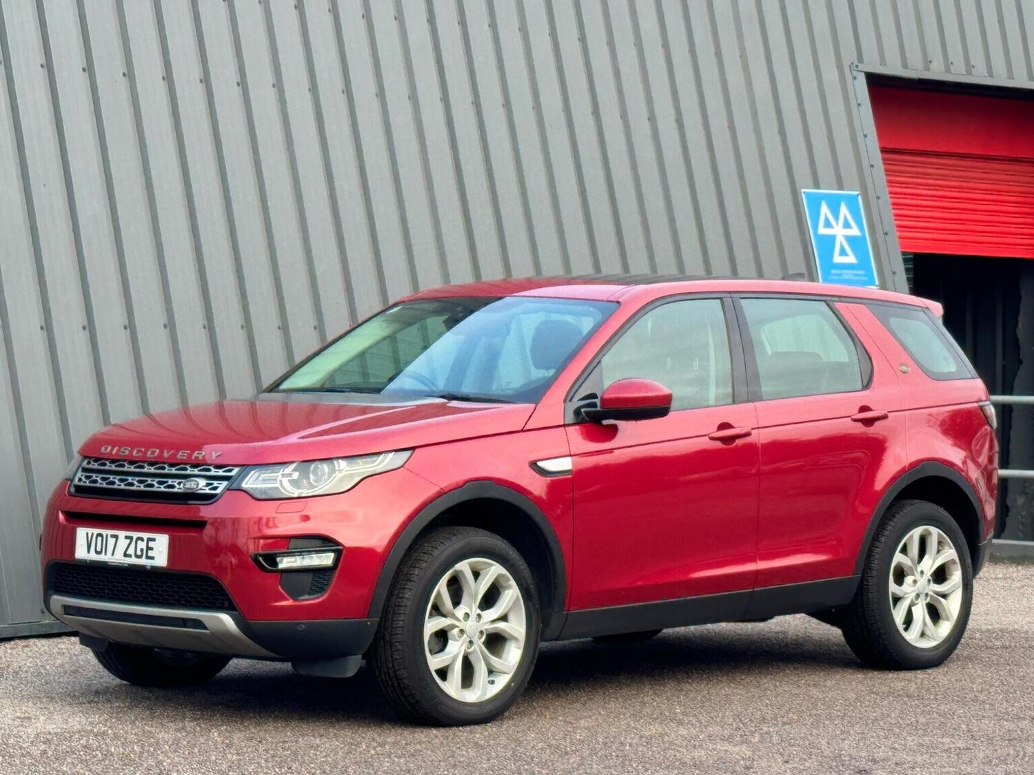 Used Land Rover Discovery Sport 2017 for sale - 77207171: Photo 11