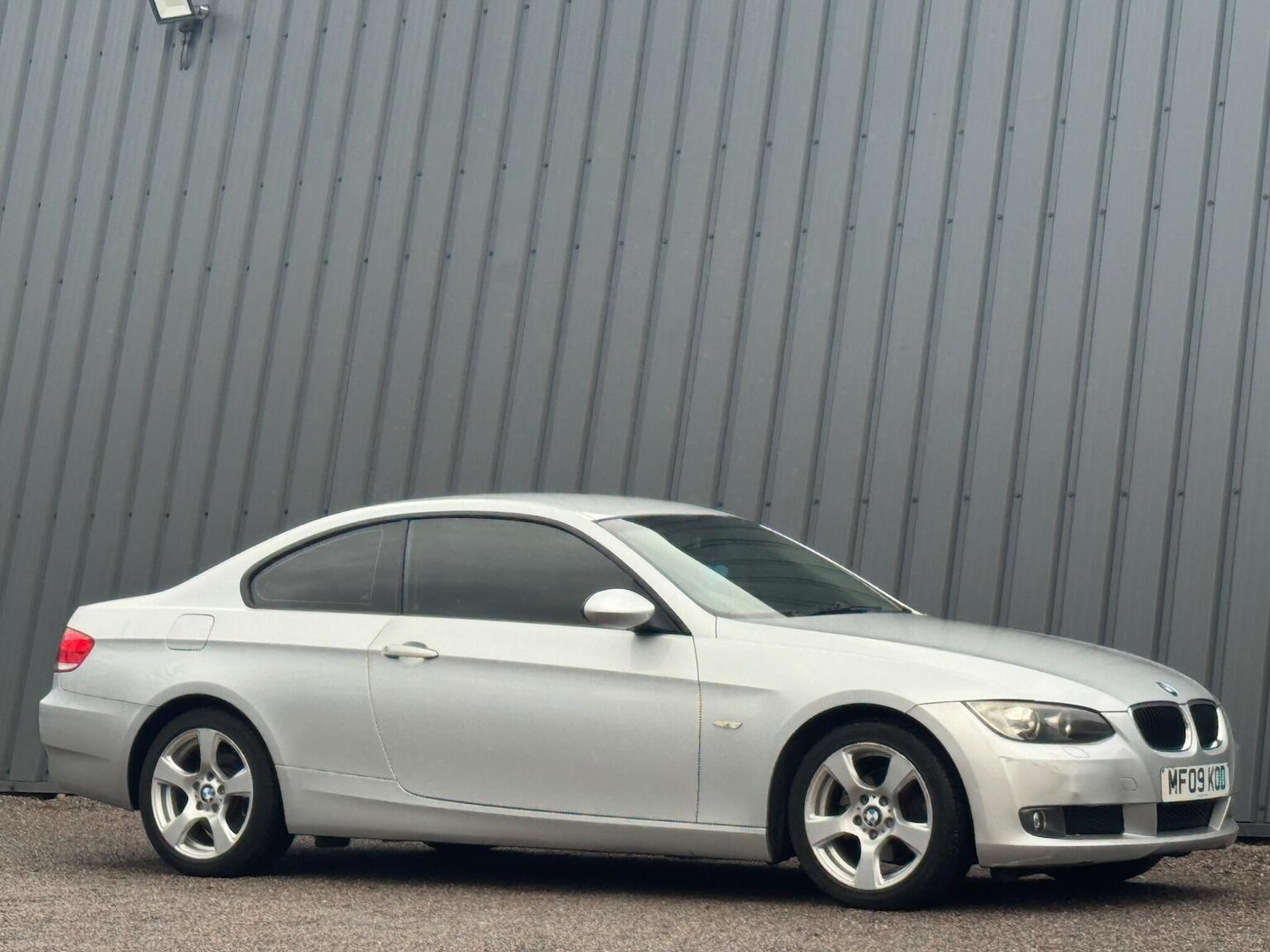 Used BMW 3 Series 2009 for sale - 77207140: Photo 11