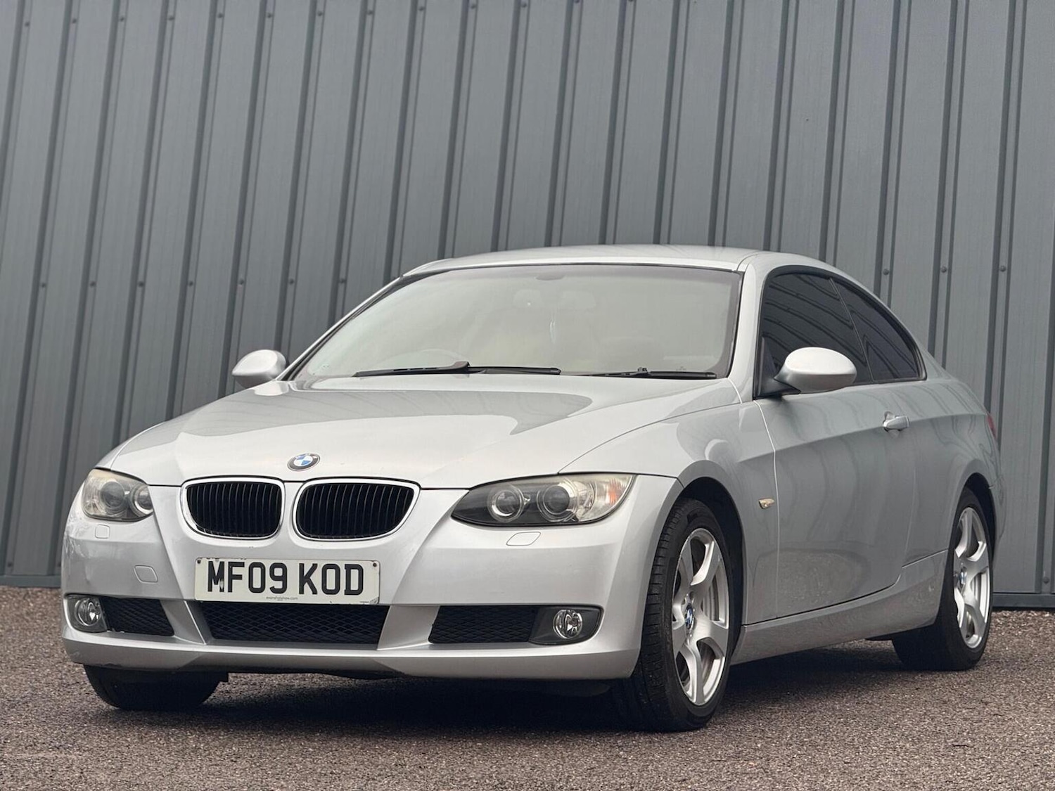 Used BMW 3 Series 2009 for sale - 77207140: Photo 5