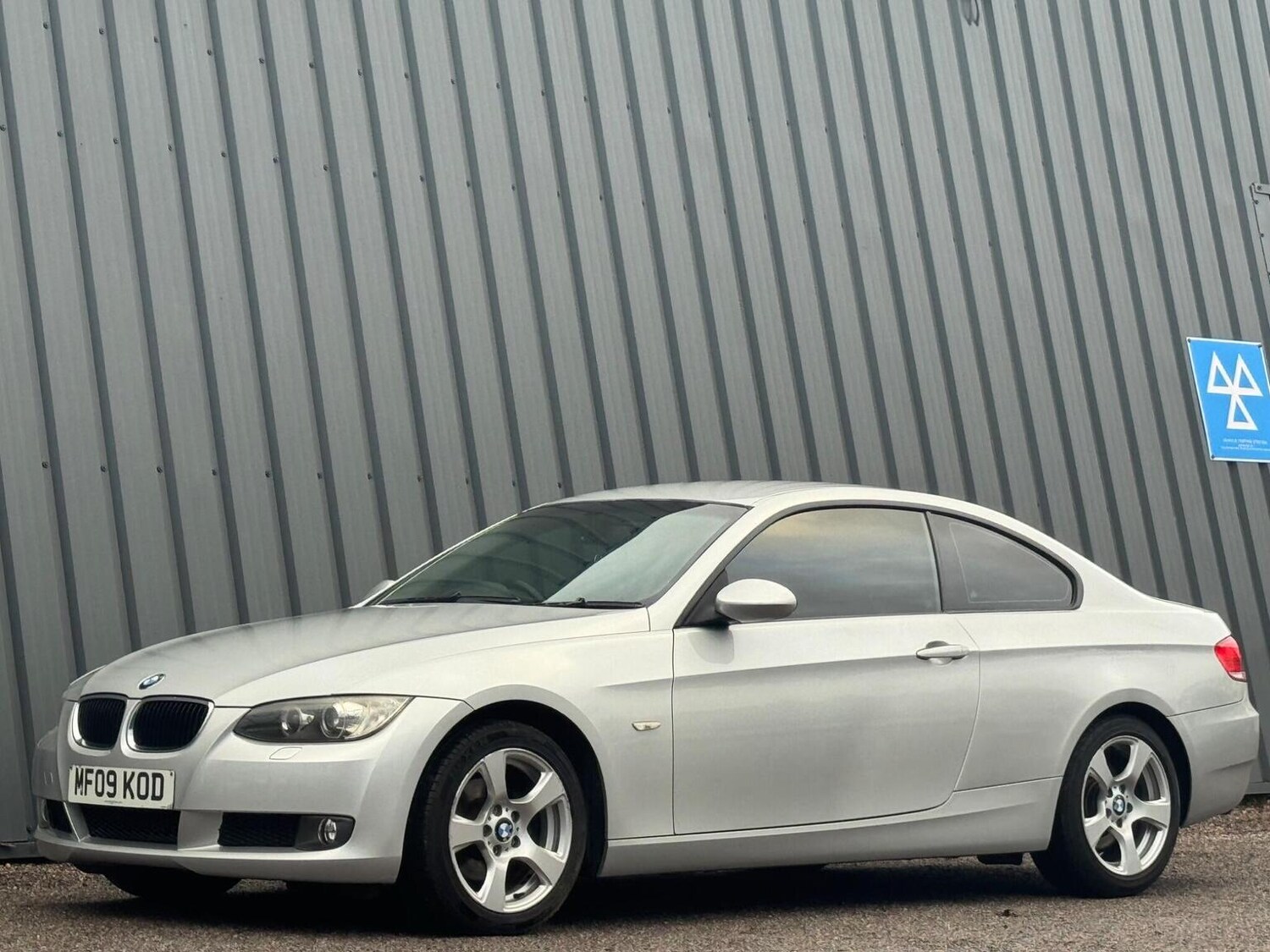 Used BMW 3 Series 2009 for sale - 77207140: Photo 8