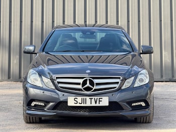 Used Mercedes-Benz E Class 2011 for sale - 79542007: Photo
