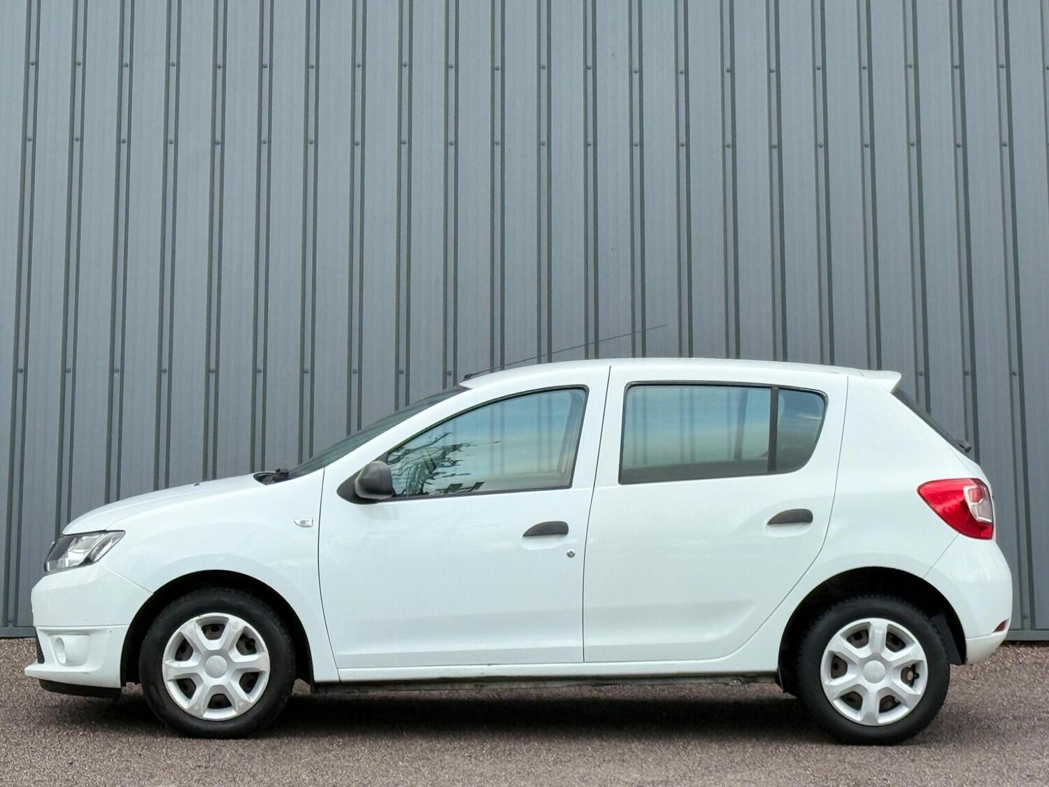 Used Dacia Sandero 2016 for sale - 77398338: Photo 8