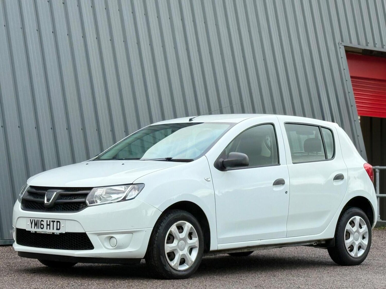 Used Dacia Sandero 2016 for sale - 77398338: Photo 9