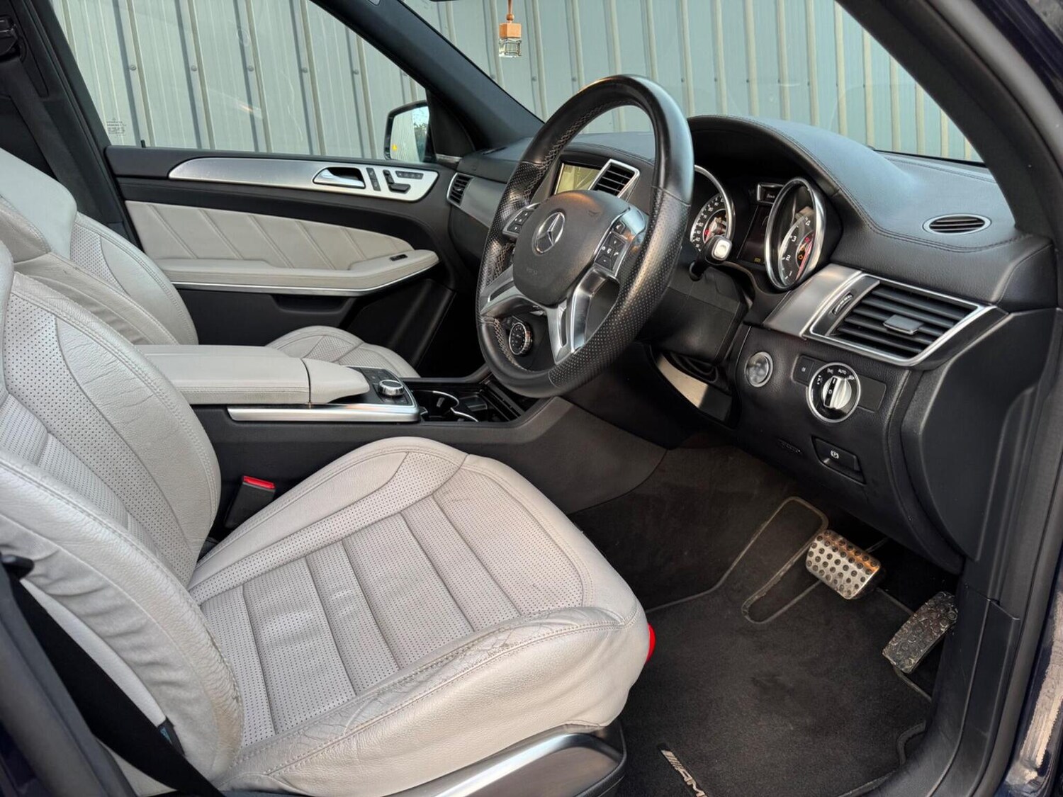 Used Mercedes-Benz GL Class 2014 for sale - 77207131: Photo 17