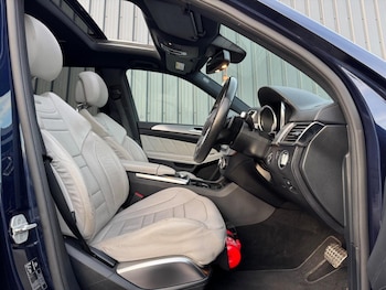 Used Mercedes-Benz GL Class 2014 for sale - 77207131: Photo