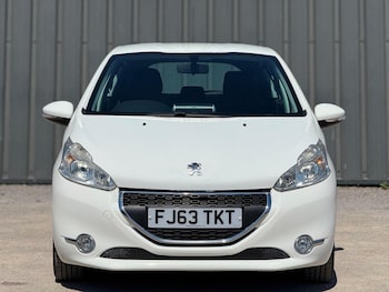 Used Peugeot 208 2013 for sale - 79391743: Photo