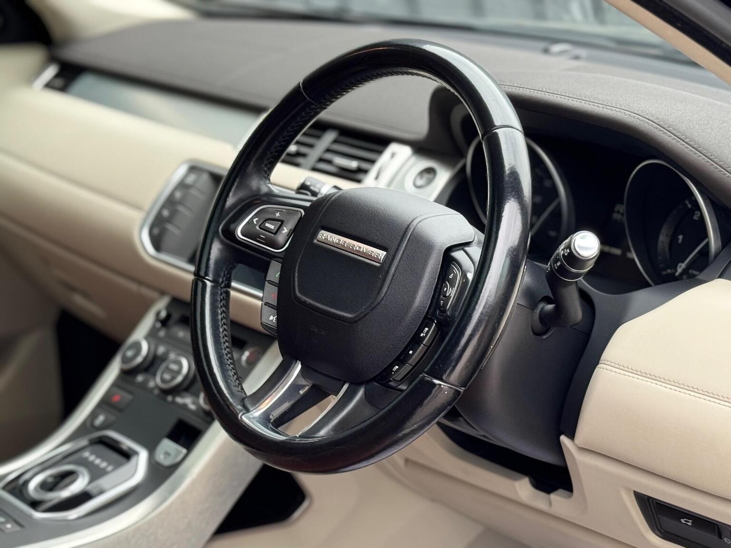 Used Land Rover Range Rover Evoque 2011 for sale - 78098148: Photo 15