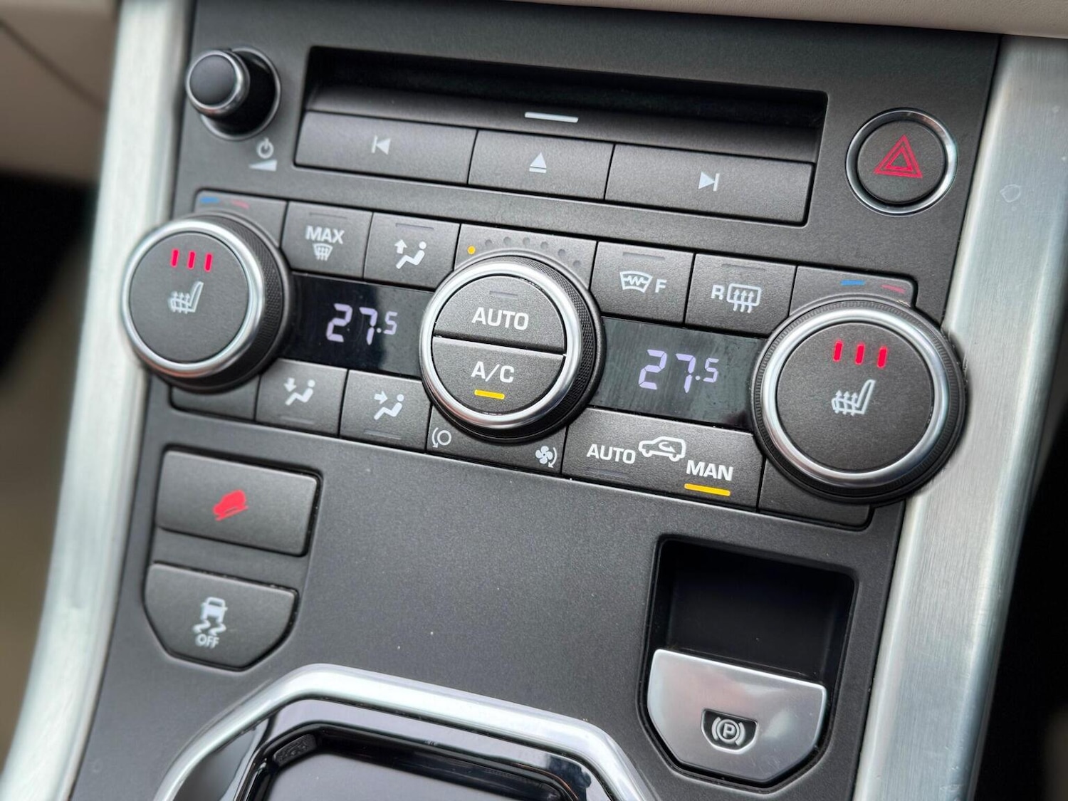 Used Land Rover Range Rover Evoque 2011 for sale - 78098148: Photo 31