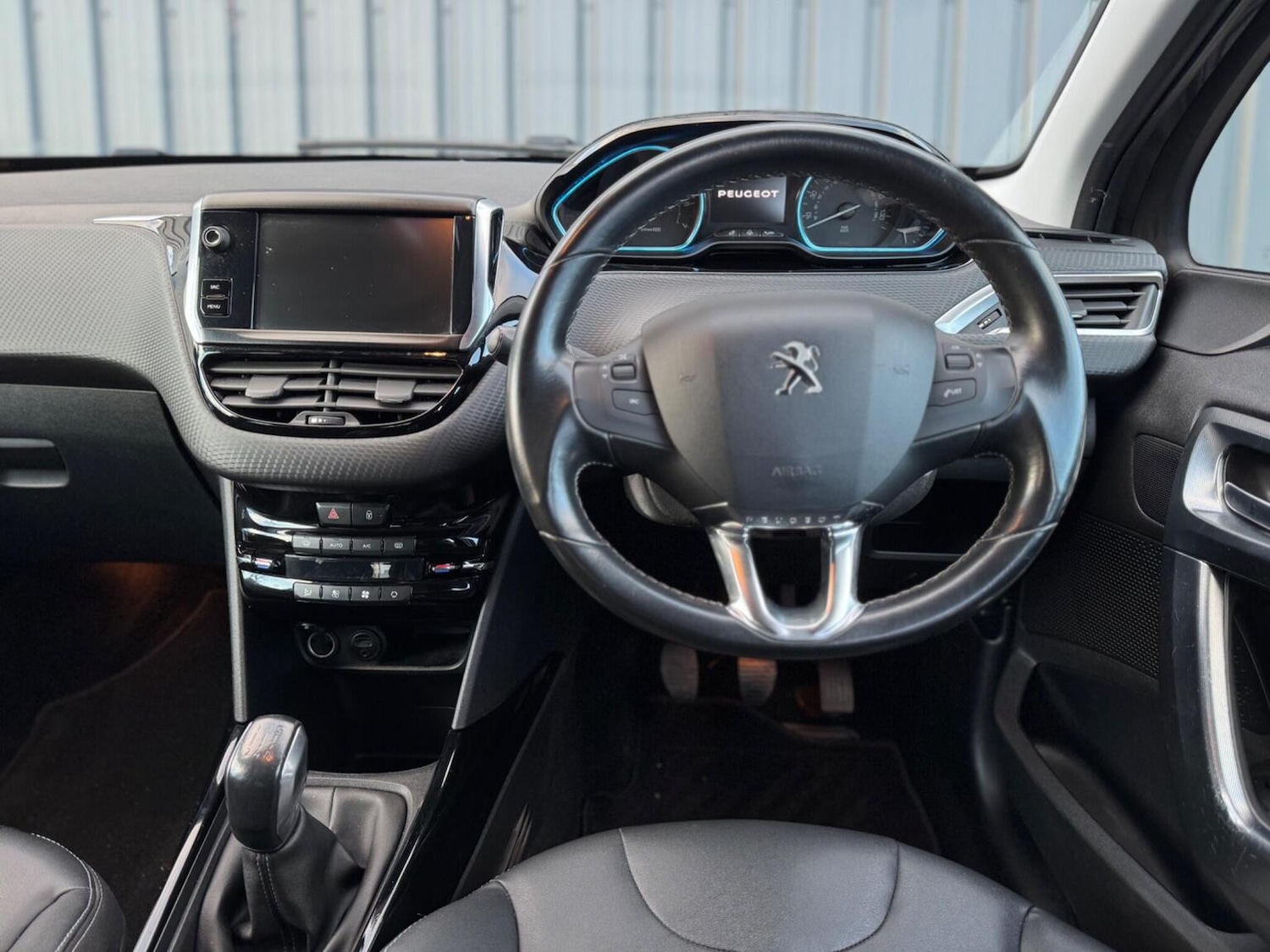 Used Peugeot 2008 2017 for sale - 77400060: Photo 14