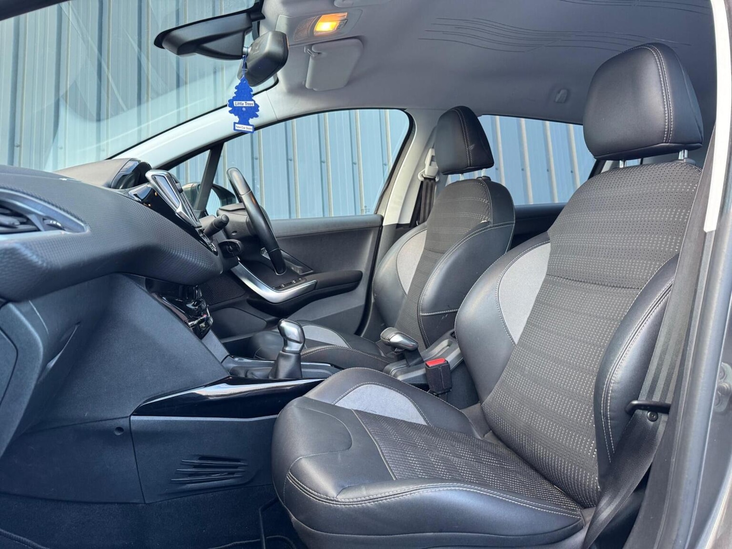 Used Peugeot 2008 2017 for sale - 77400060: Photo 17