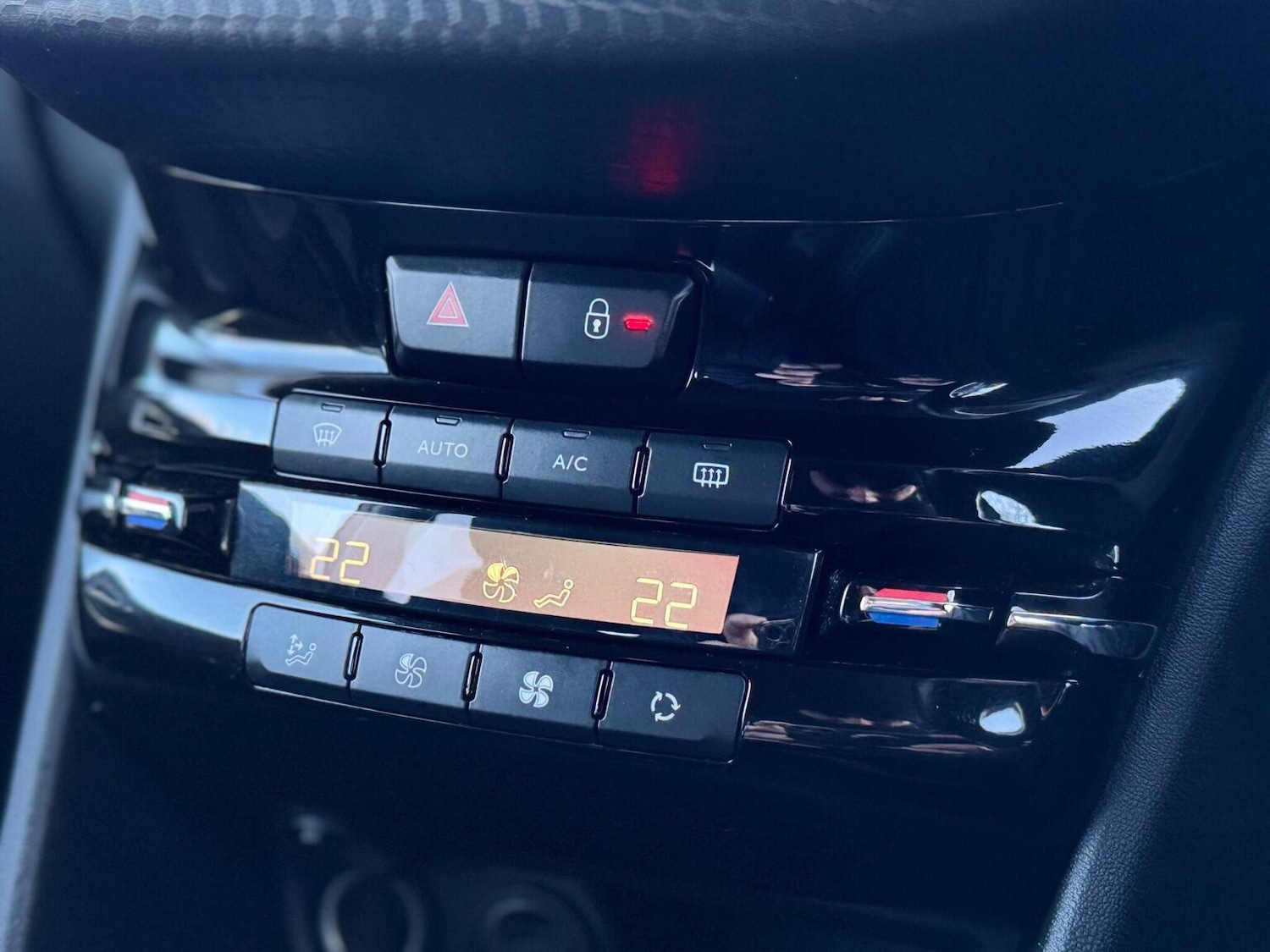 Used Peugeot 2008 2017 for sale - 77400060: Photo 25