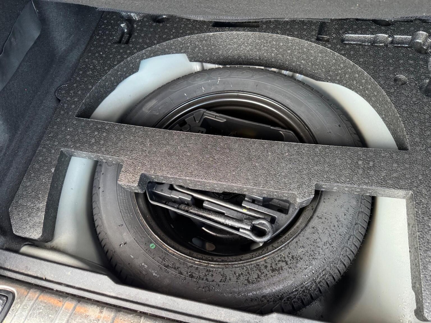 Used Peugeot 2008 2017 for sale - 77400060: Photo 28